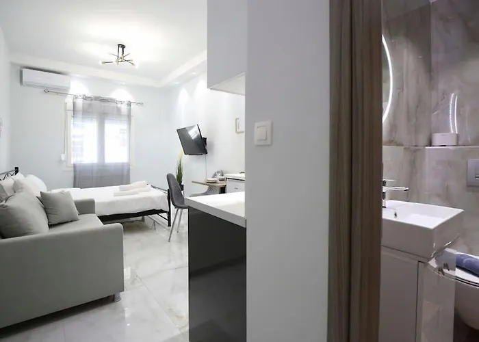 Ioanna Luxury 1 *